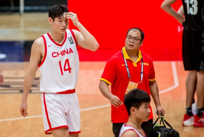 兰的背后藏着多少鲜为人知的秘密U18亚洲杯：中国男篮不敌新西